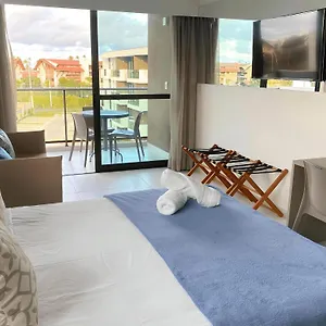 https://flat-em-muro-alto-makia-b303-by-anfitriao-legal.portodegalinhashotels.com